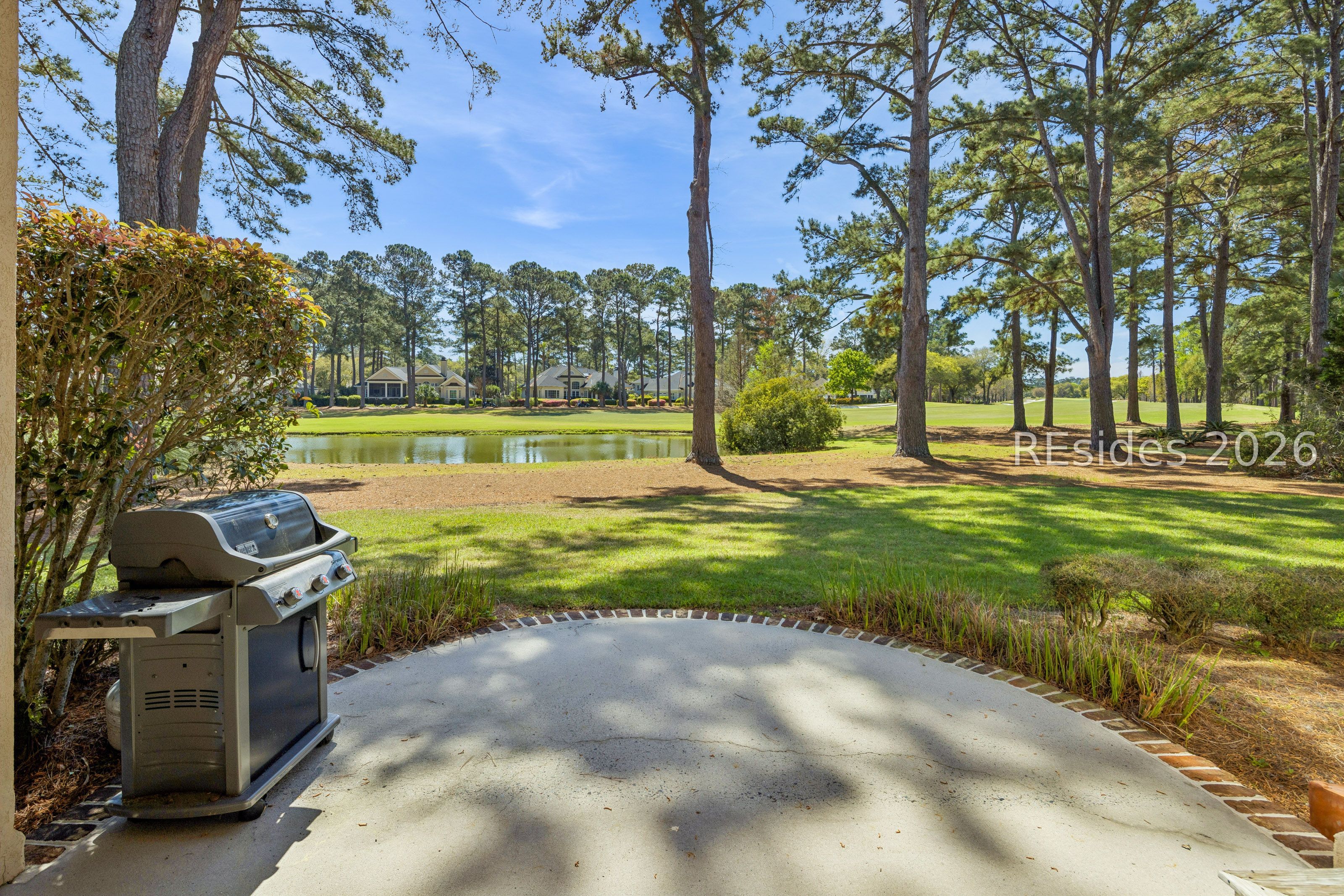 15 Lexington Drive