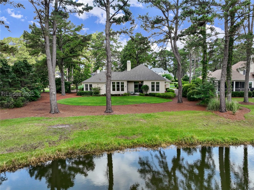 15 Lexington Drive