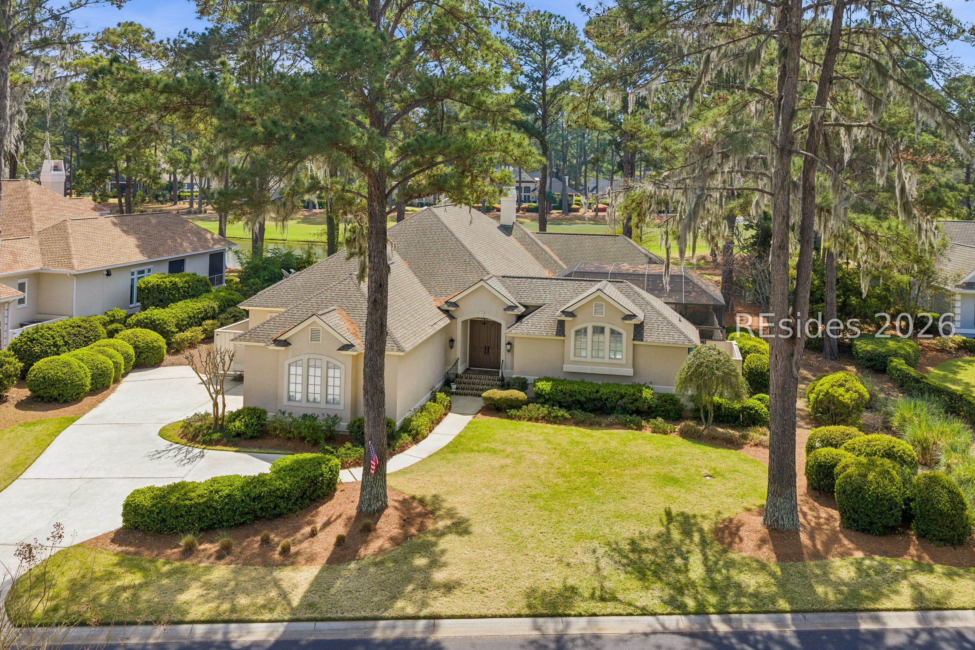 15 Lexington Drive