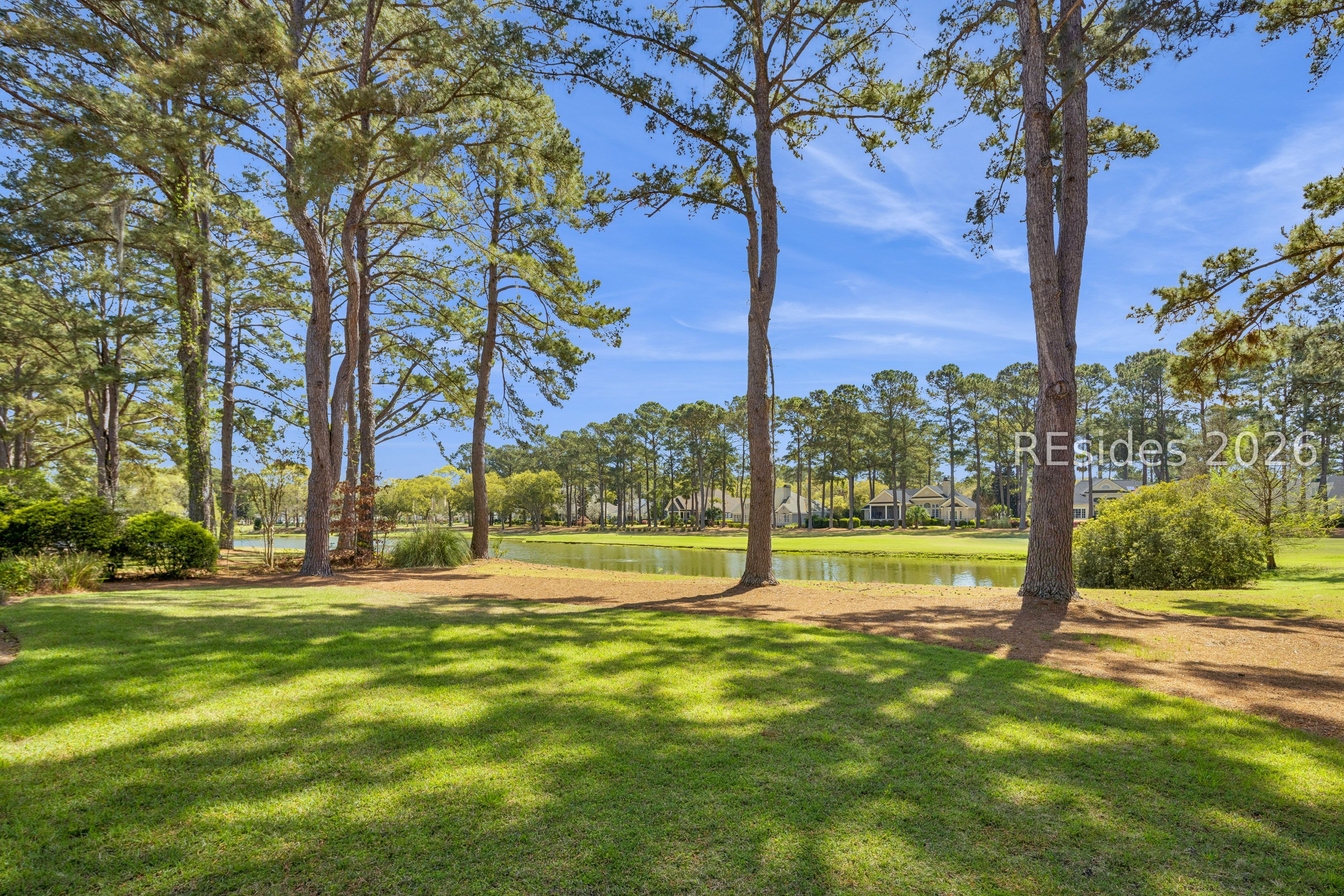 15 Lexington Drive