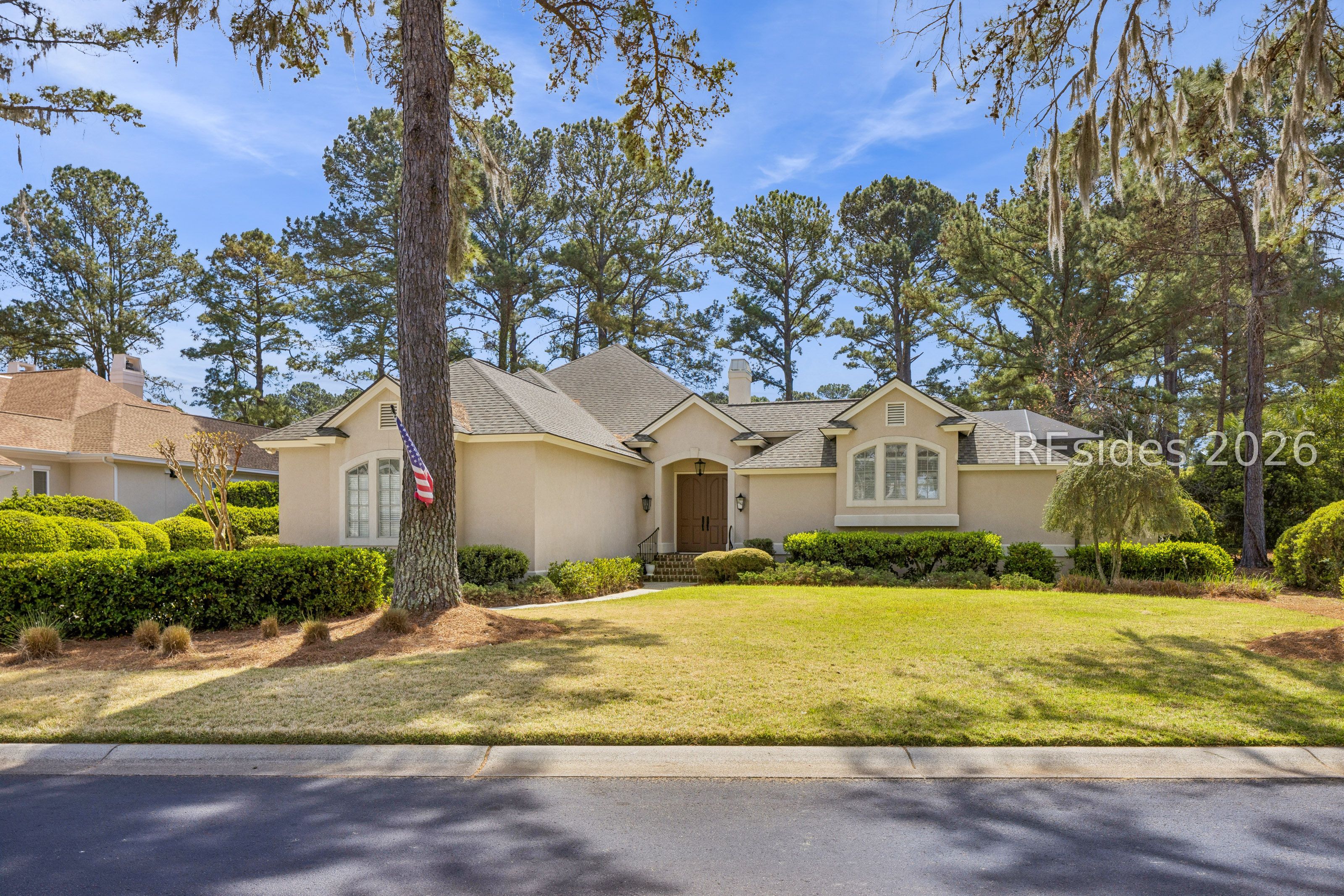 15 Lexington Drive