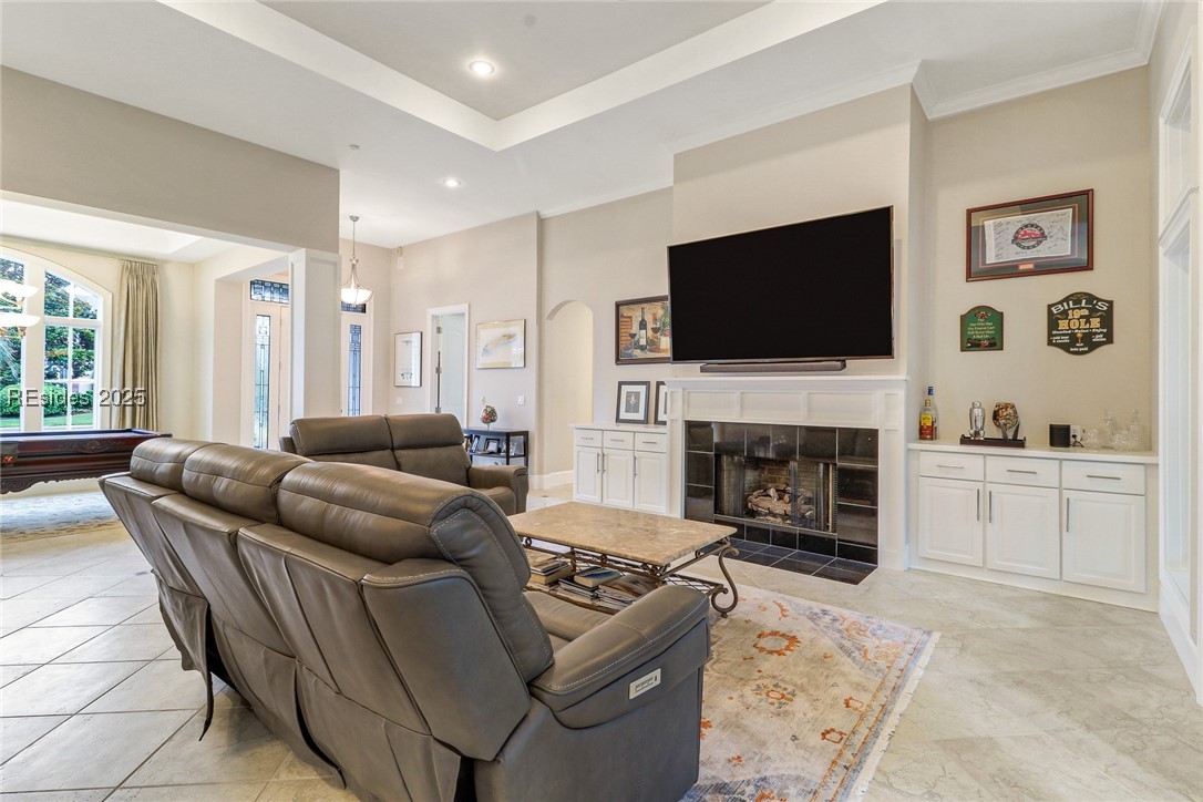21 Hunting Court