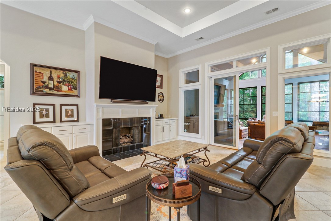 21 Hunting Court