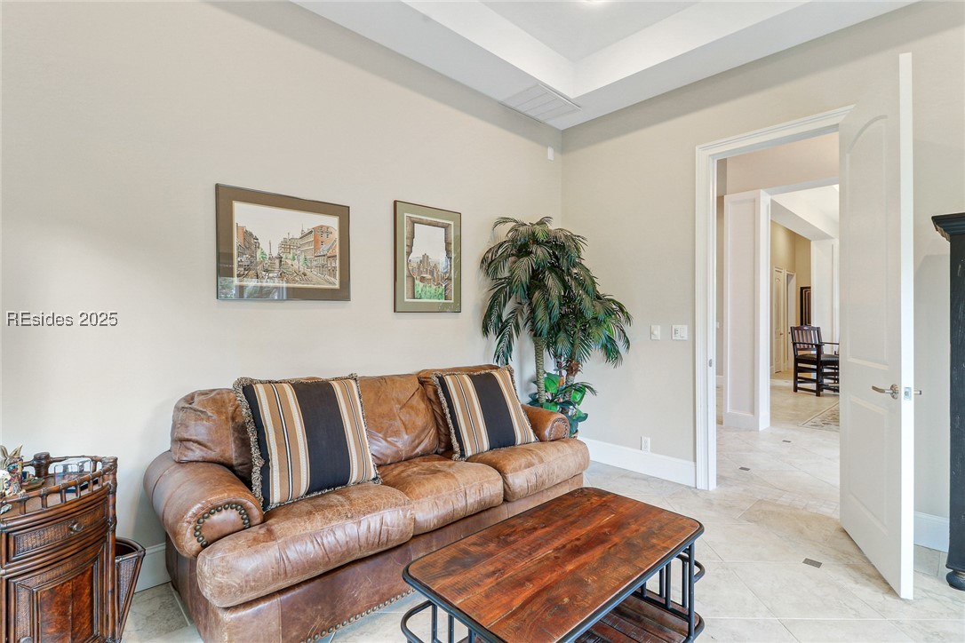 21 Hunting Court