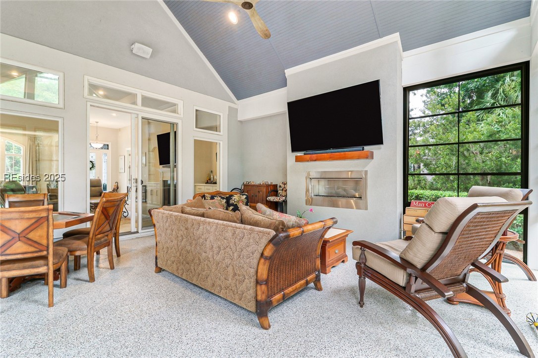 21 Hunting Court