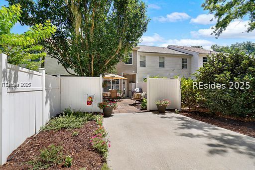 156 Westbury Park Way