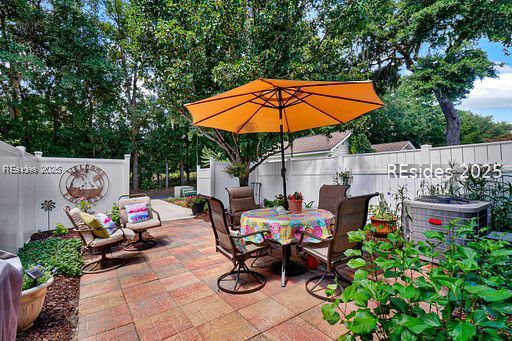 156 Westbury Park Way