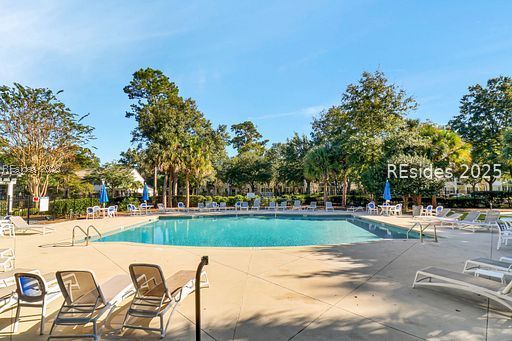 156 Westbury Park Way