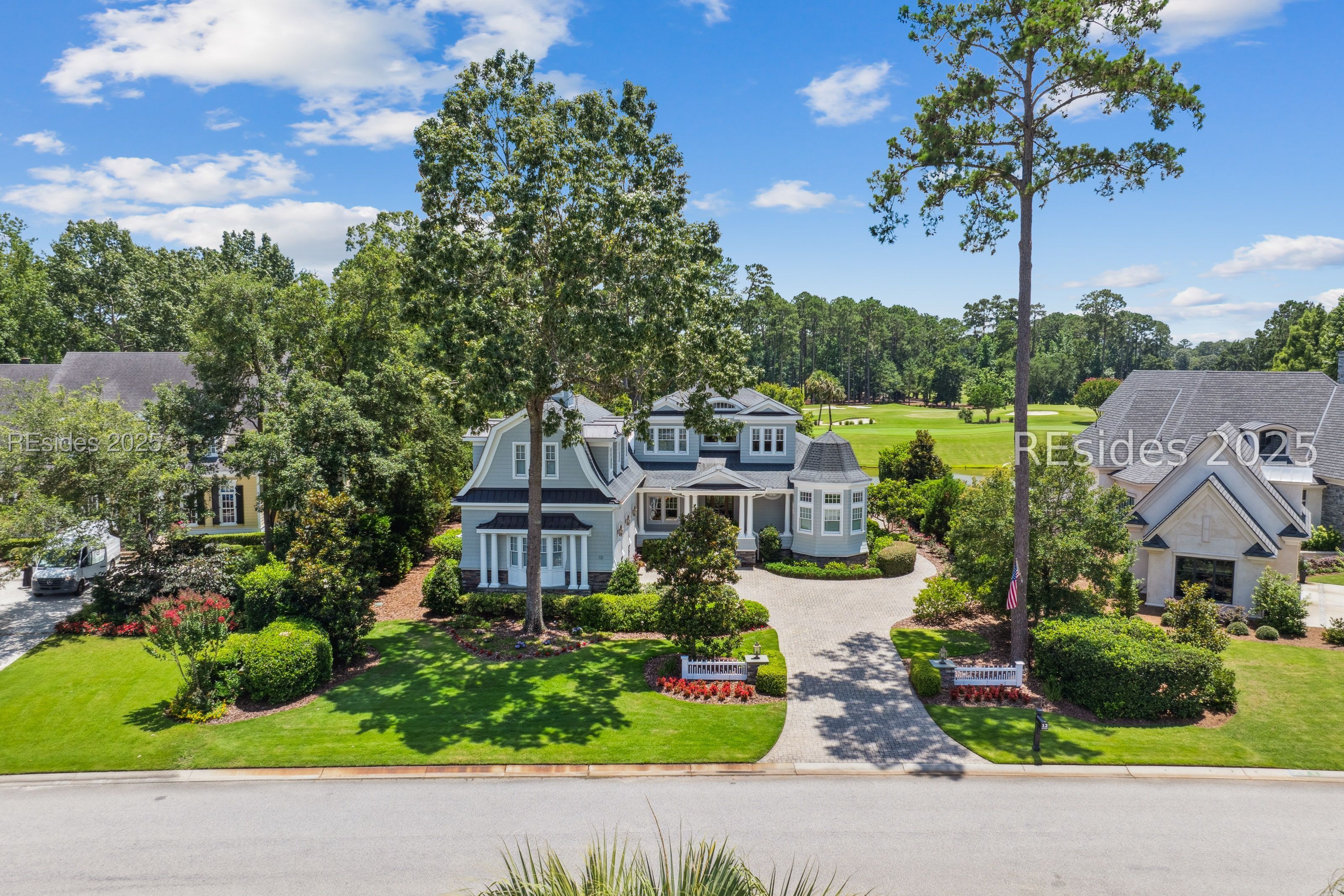 12 Holly Grove Road