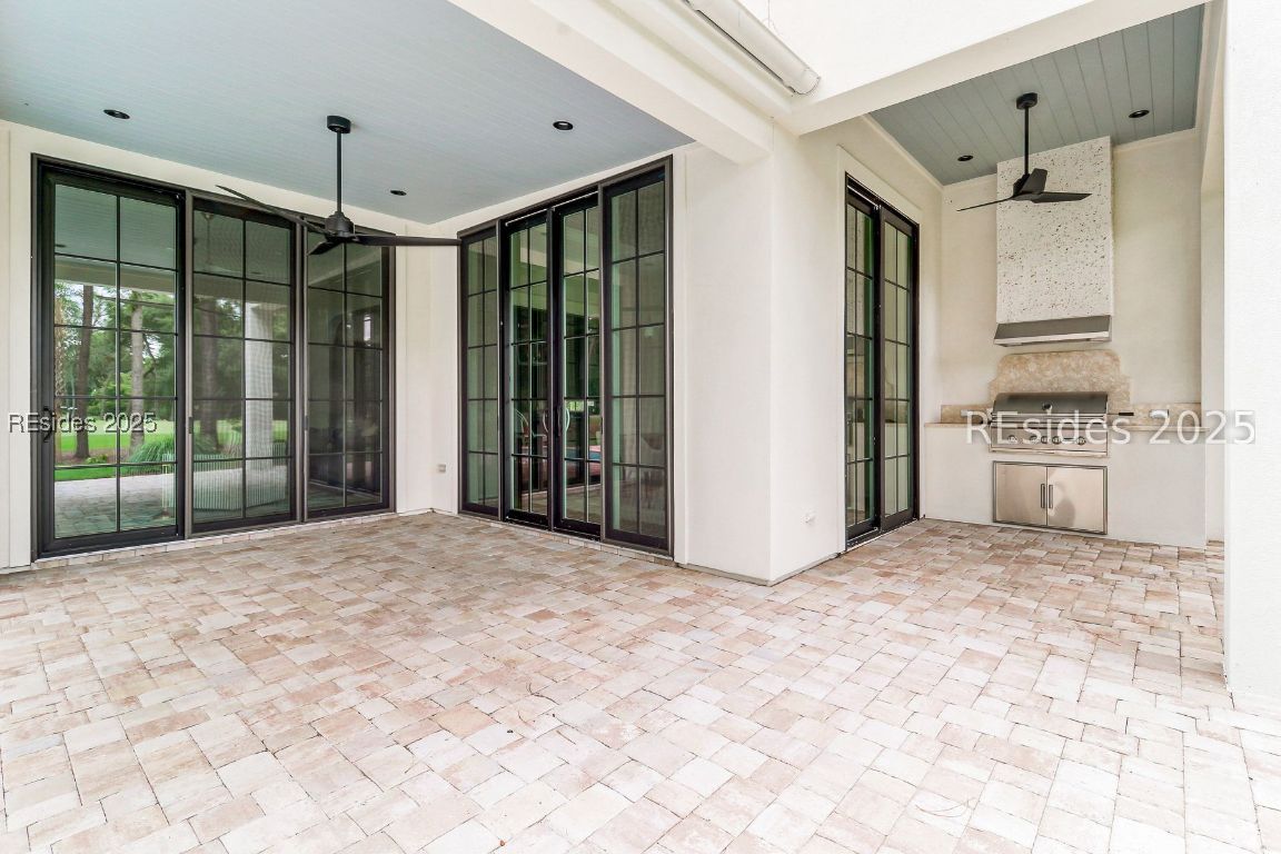 8 Mansfield Circle