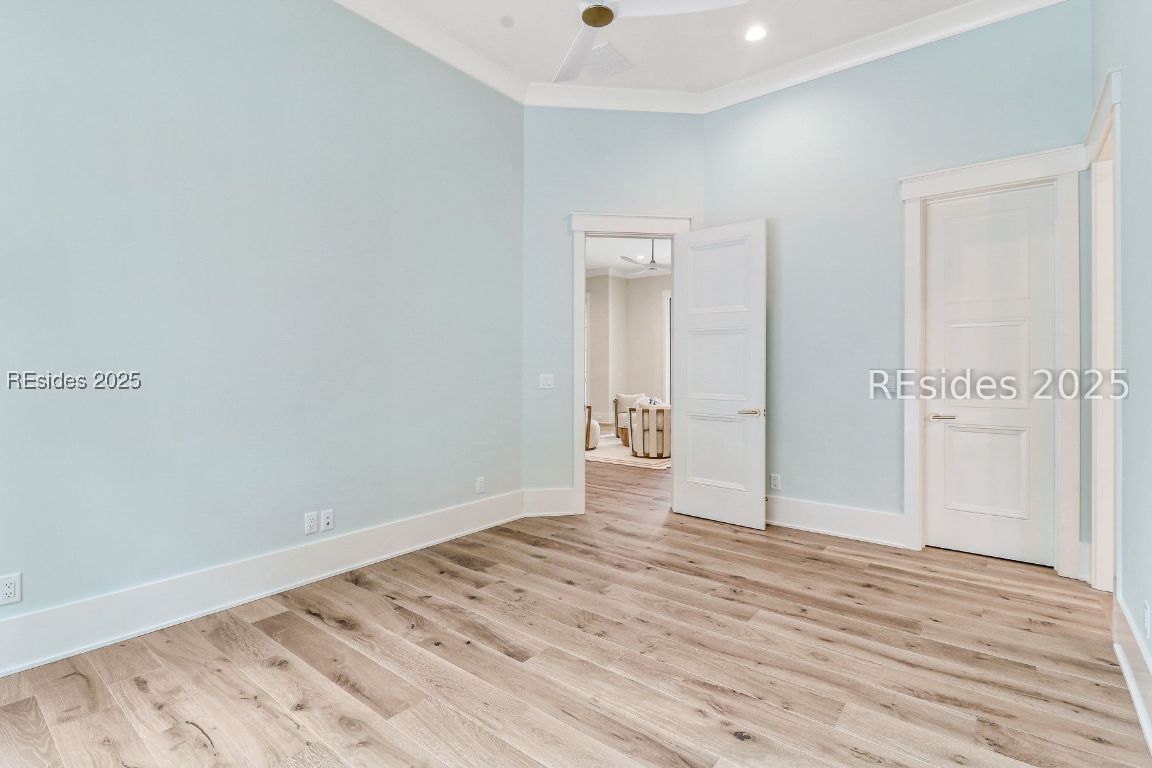 8 Mansfield Circle