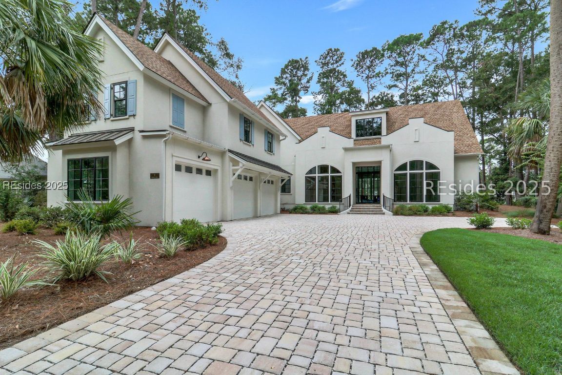 8 Mansfield Circle