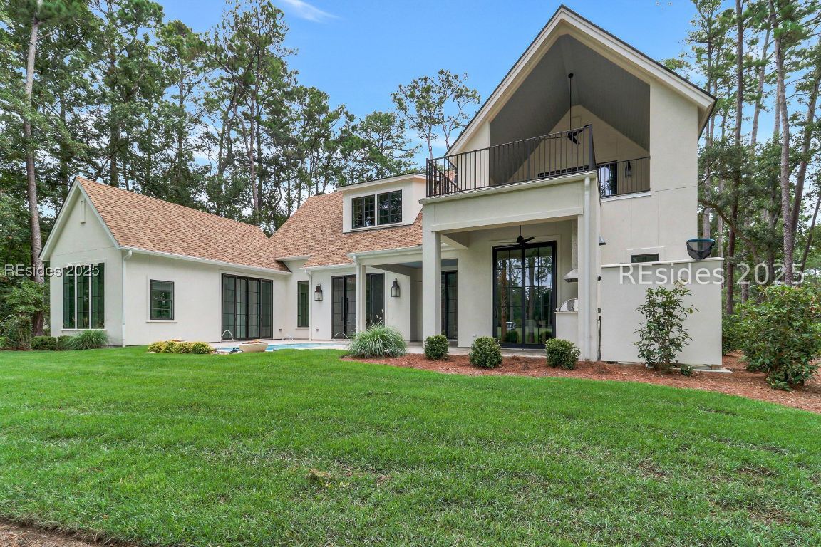 8 Mansfield Circle