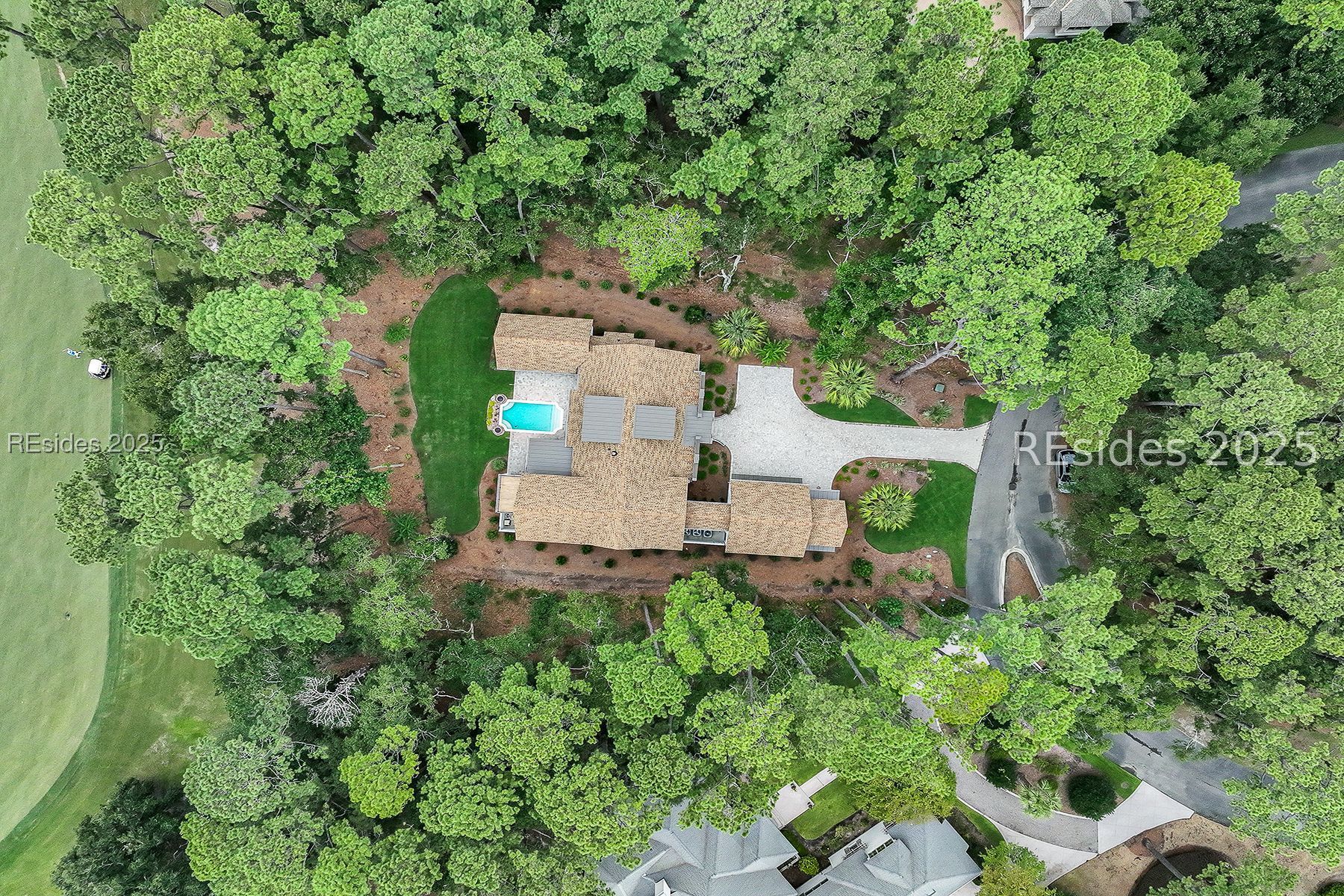 8 Mansfield Circle