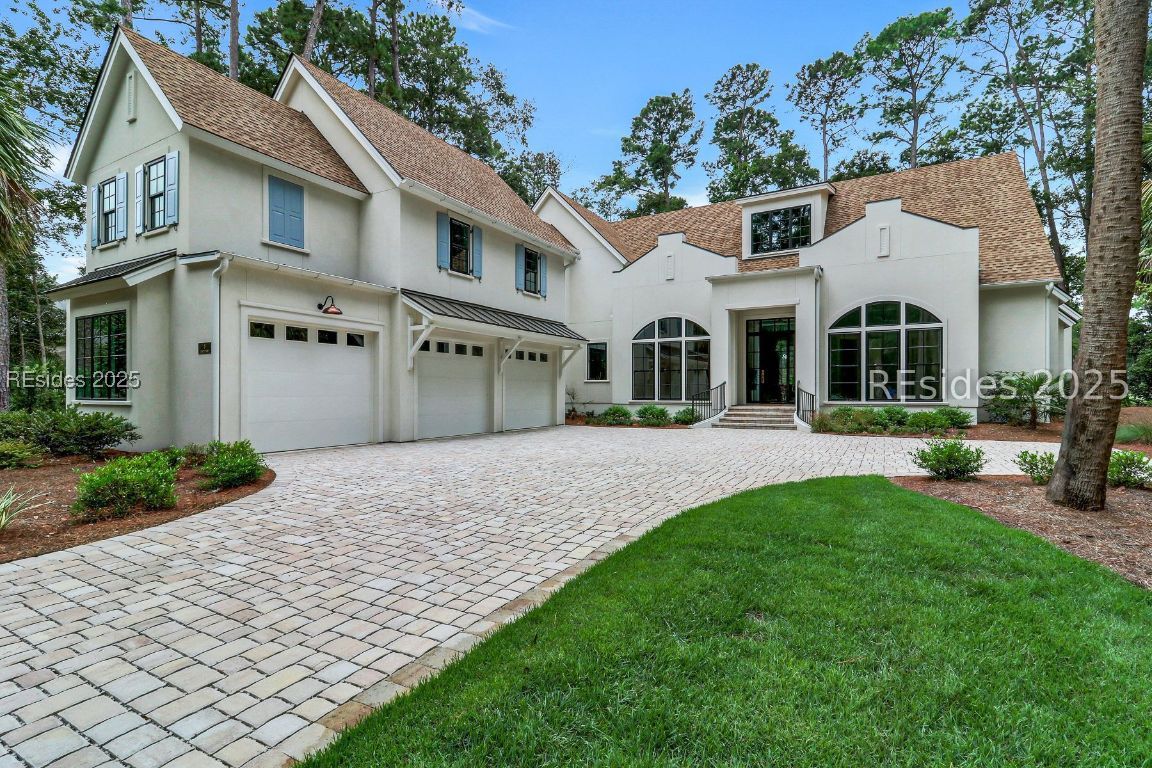 8 Mansfield Circle
