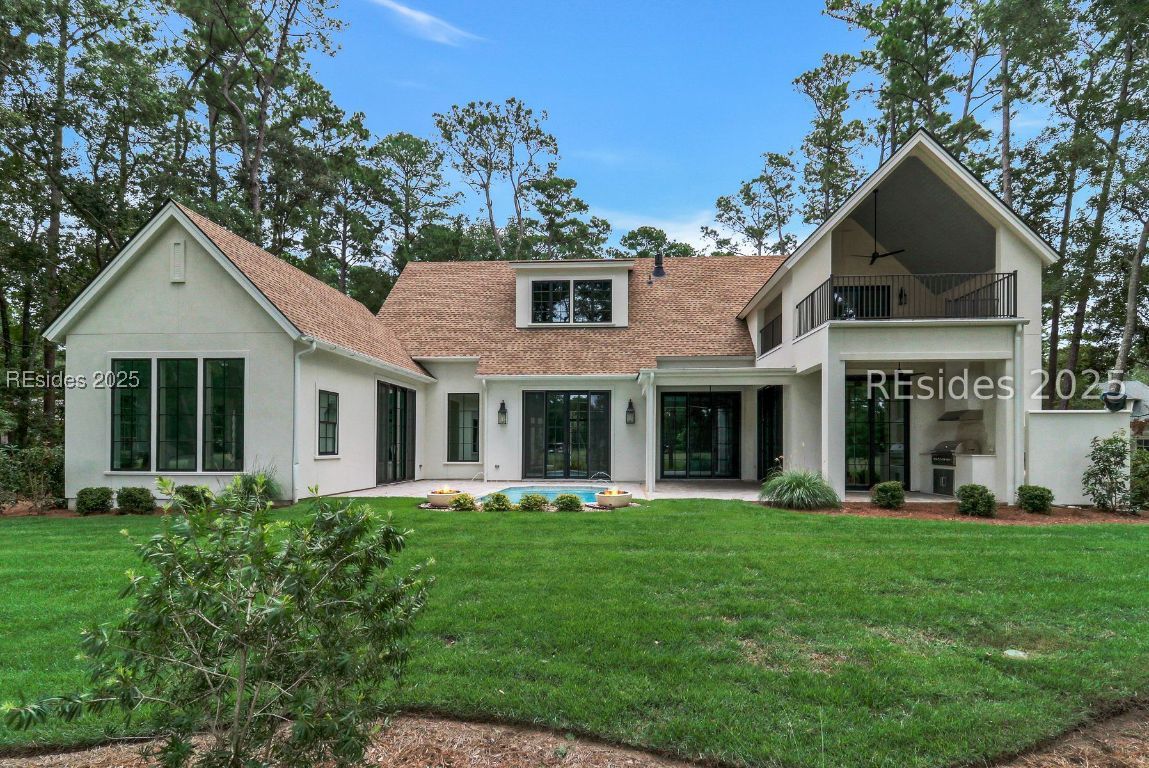 8 Mansfield Circle