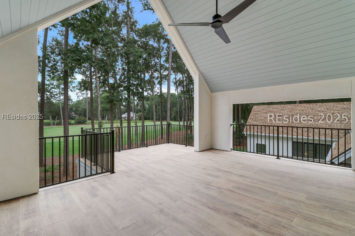 8 Mansfield Circle