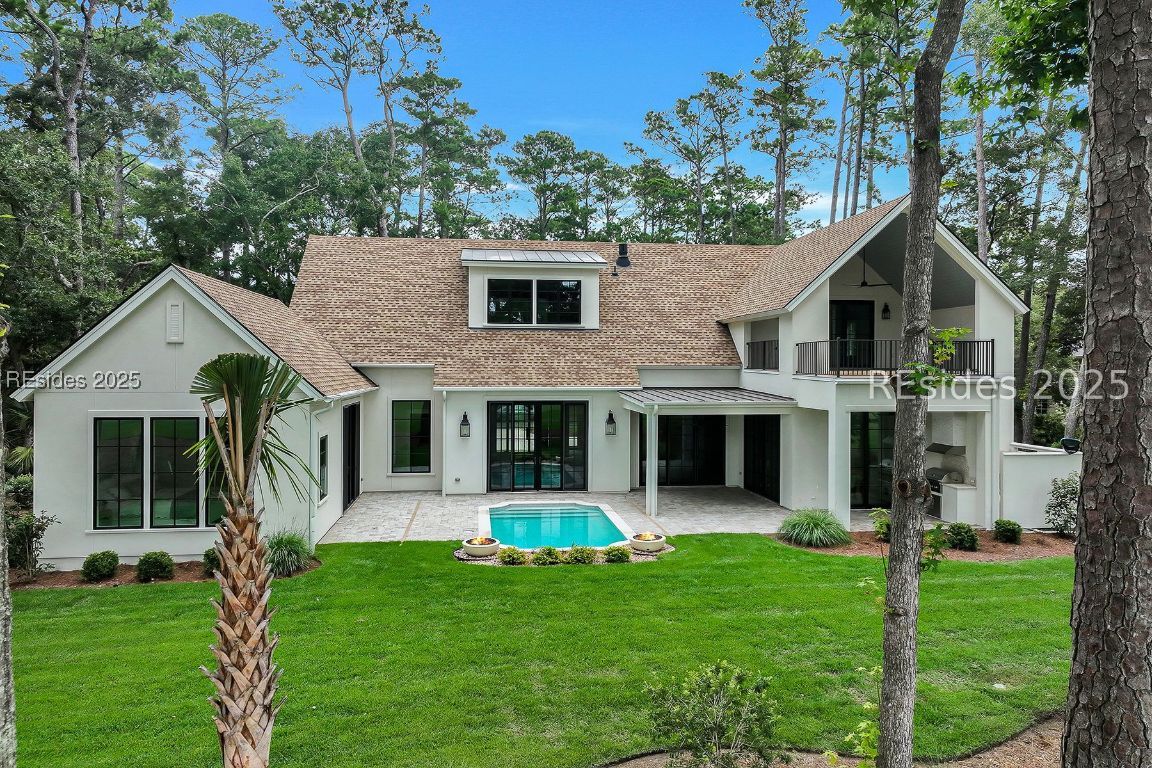 8 Mansfield Circle