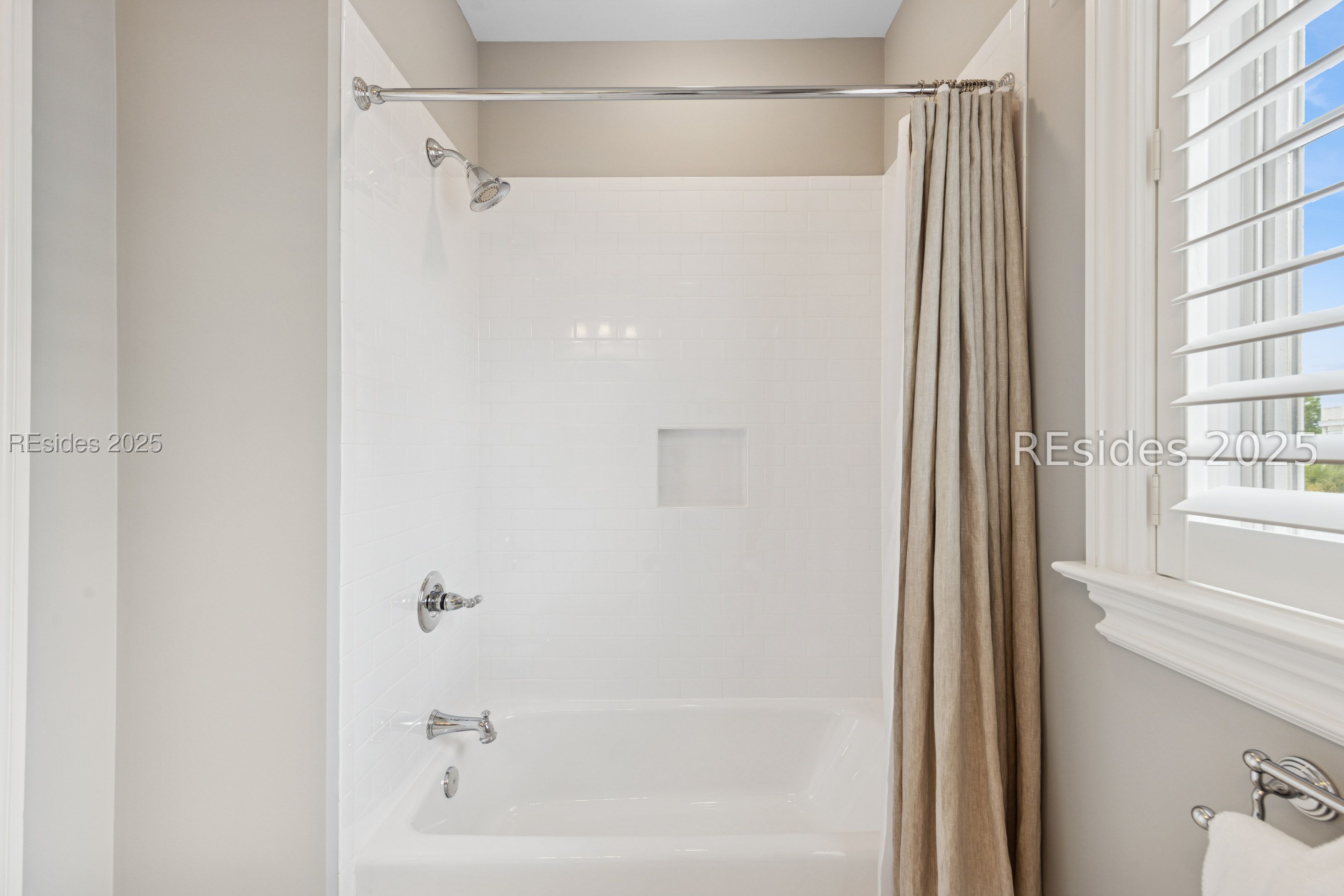 30 Lady Slipper Island Drive