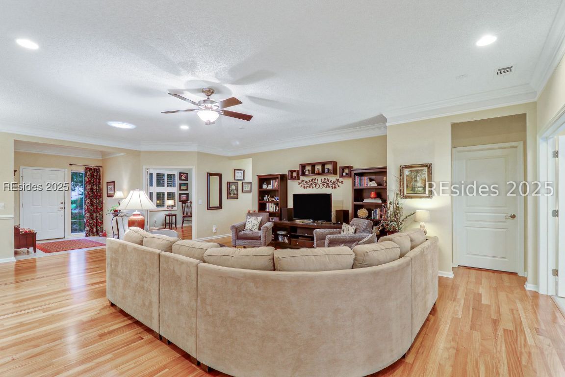 9 Pinyon Drive