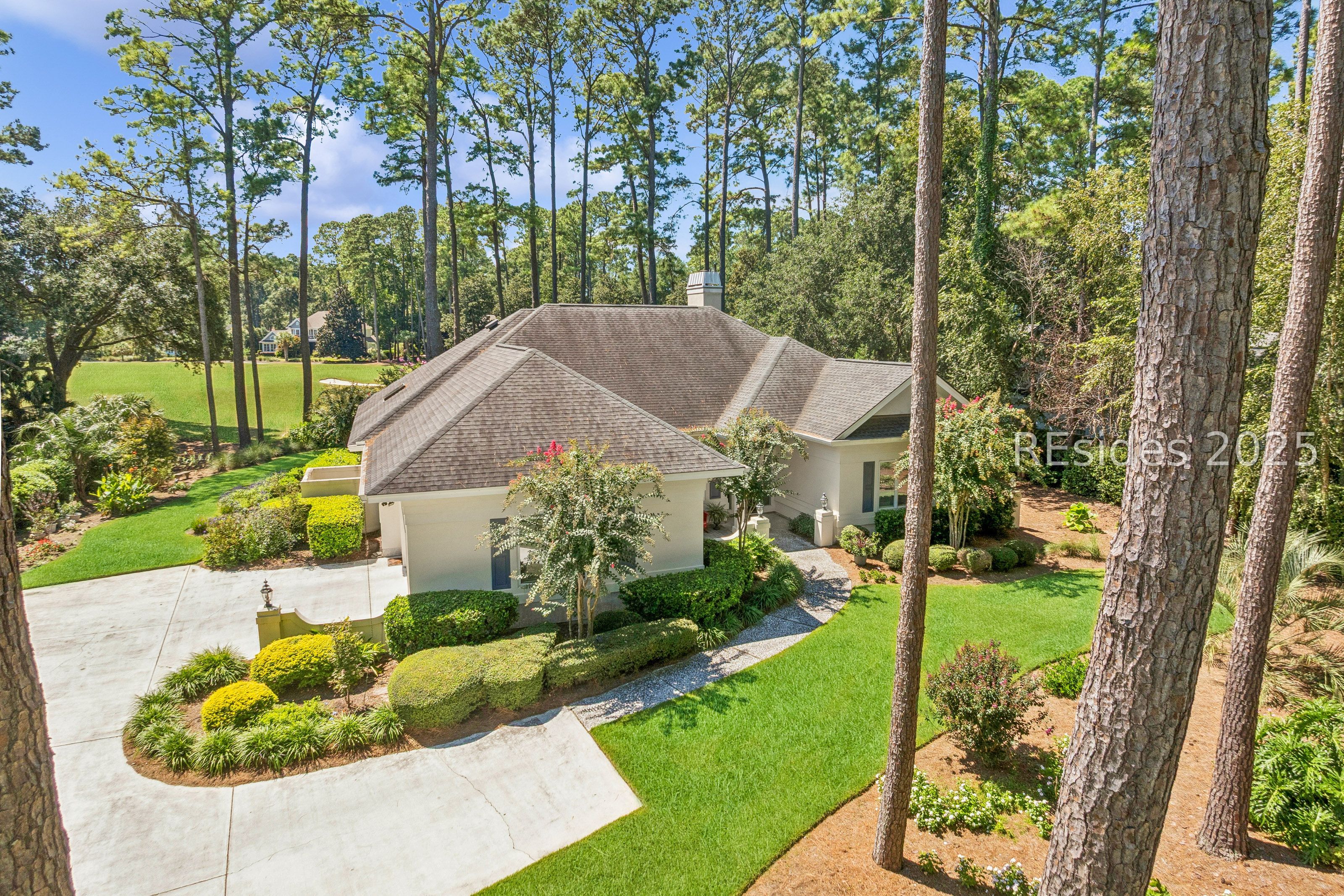 122 Summerton Drive