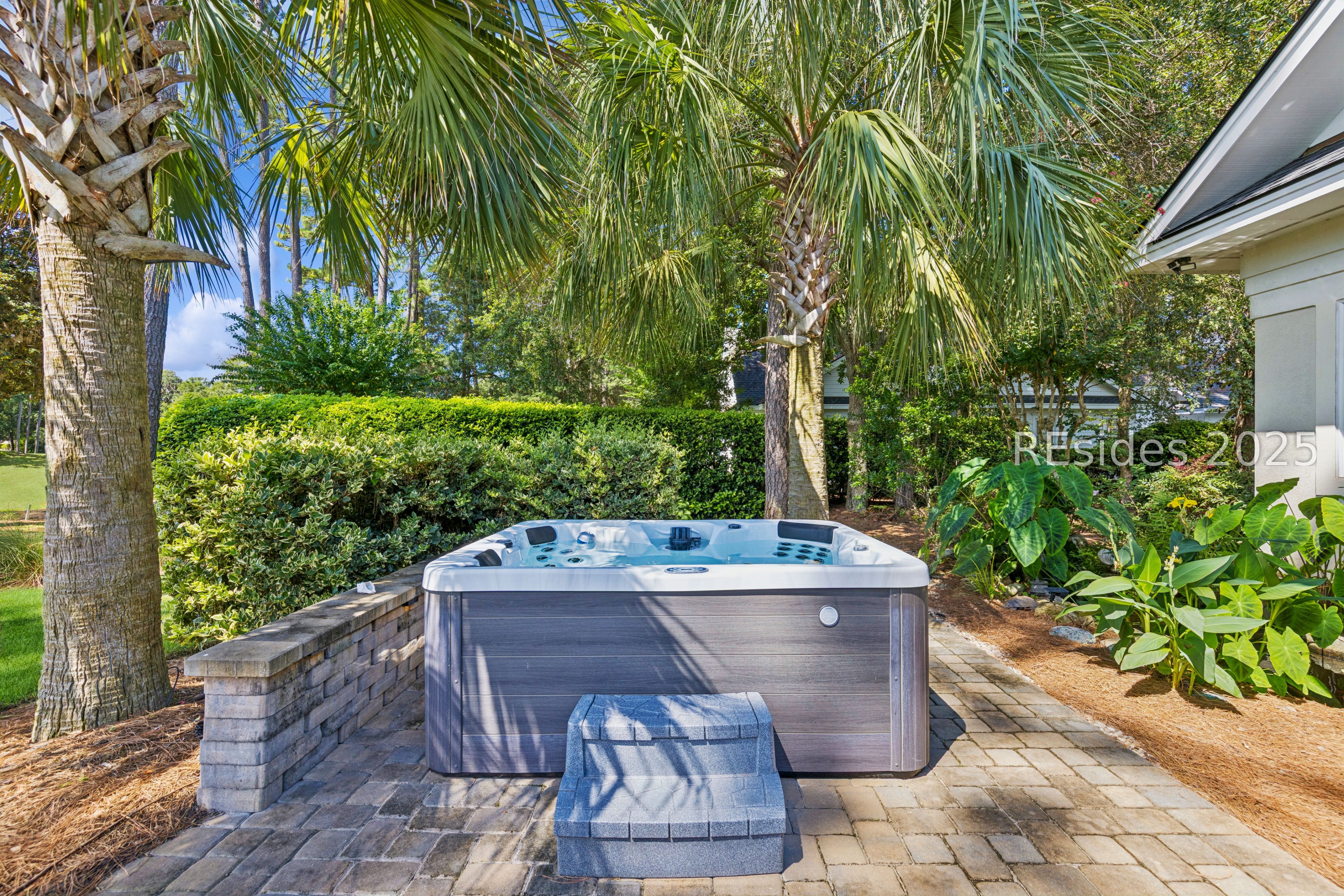 122 Summerton Drive