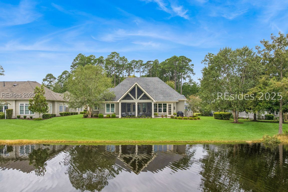 6 Raintree Lane