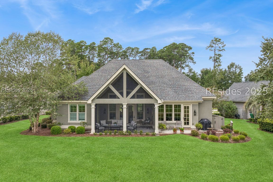 6 Raintree Lane