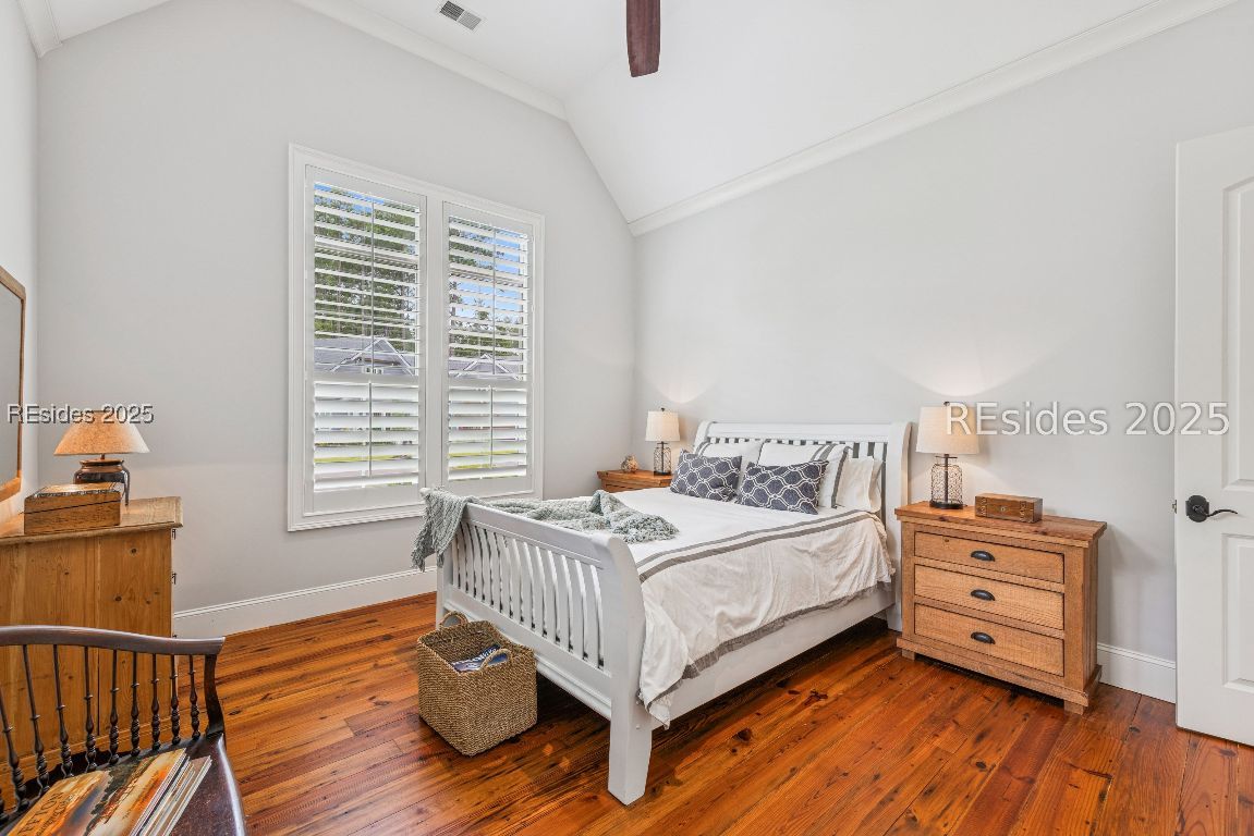 6 Raintree Lane