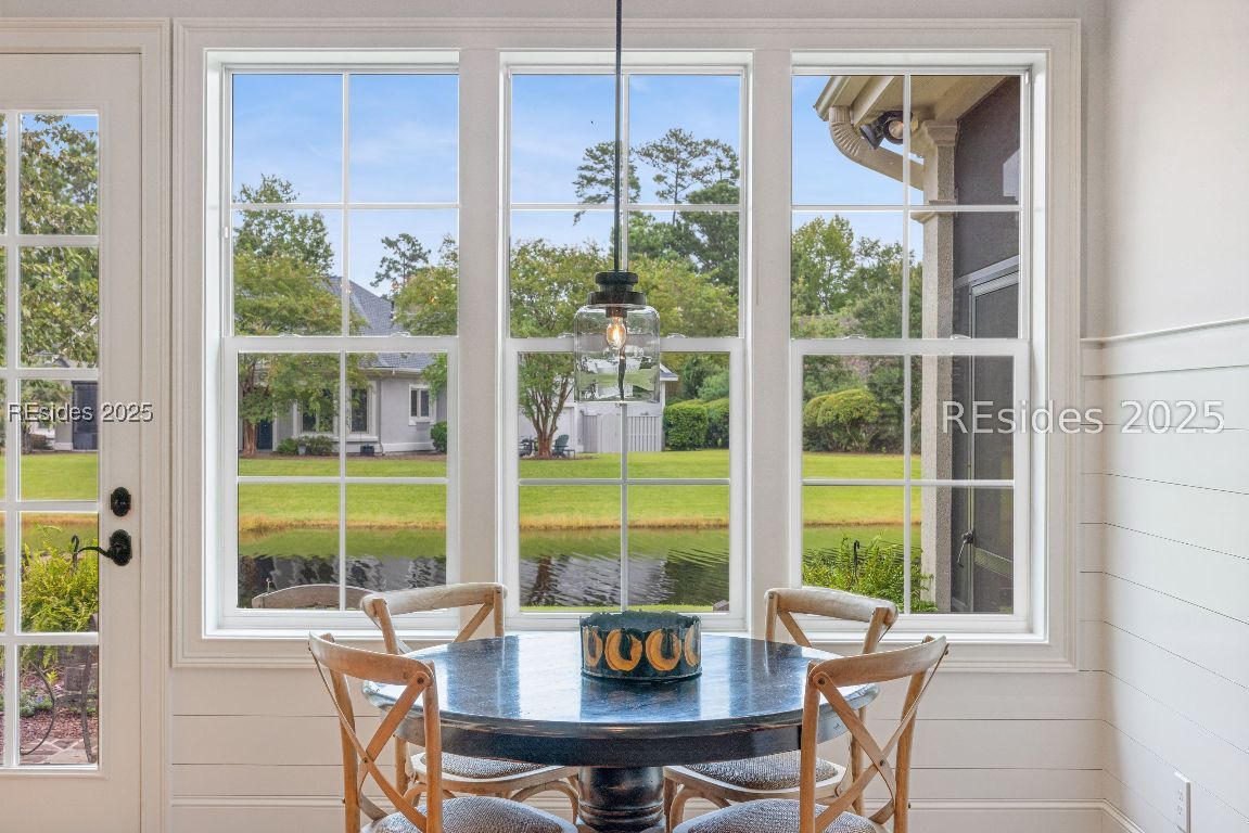 6 Raintree Lane