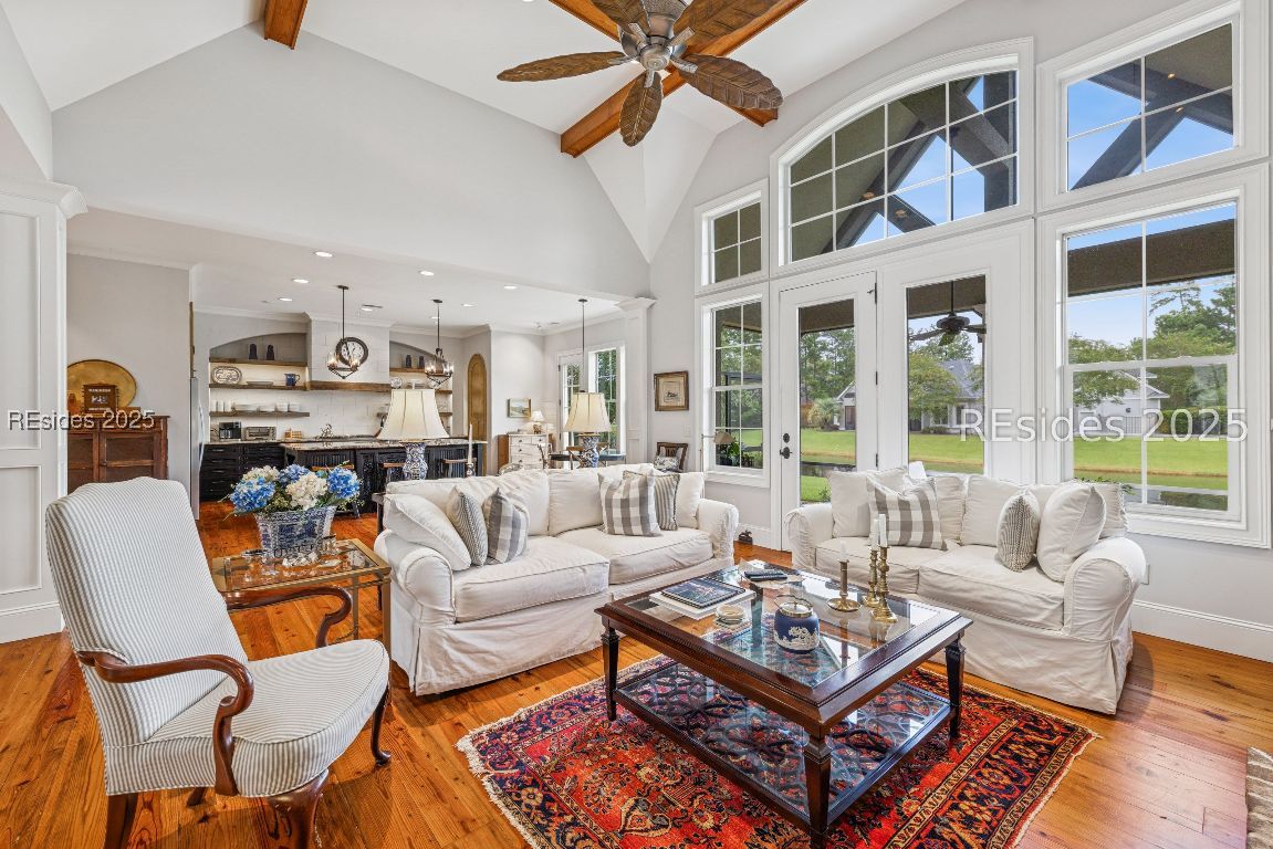 6 Raintree Lane