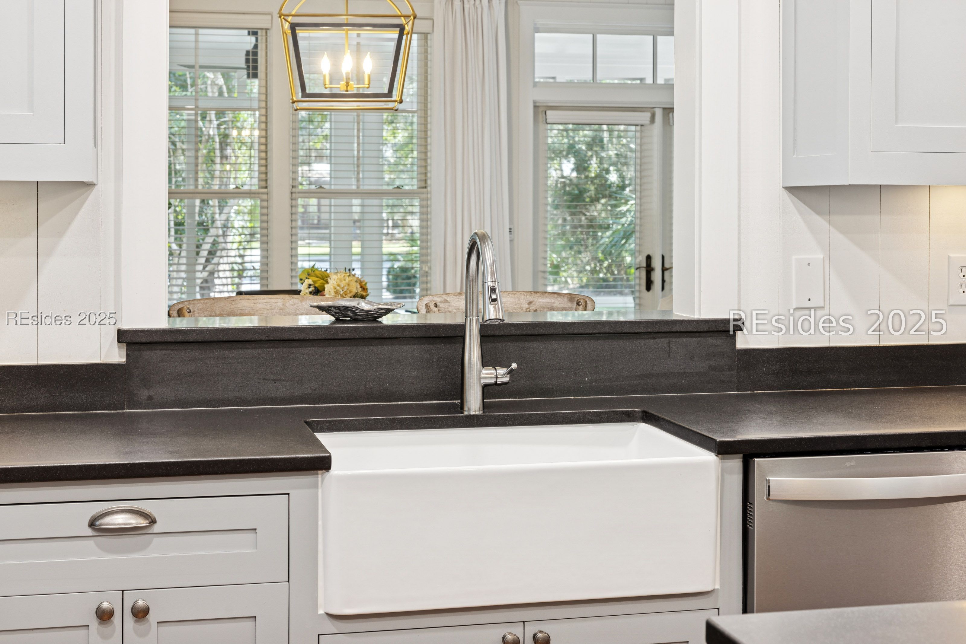 10 Rockingham Street