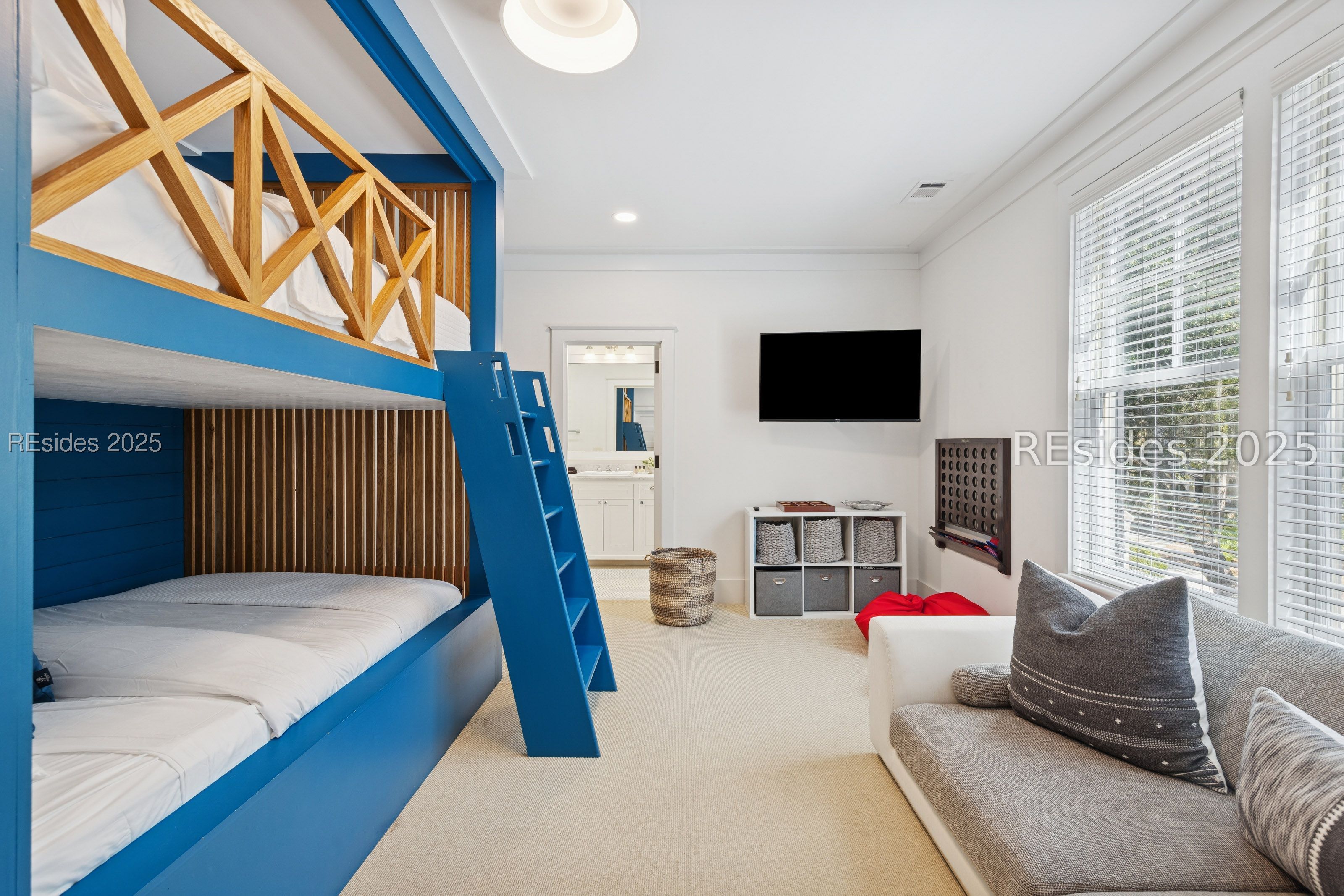 10 Rockingham Street