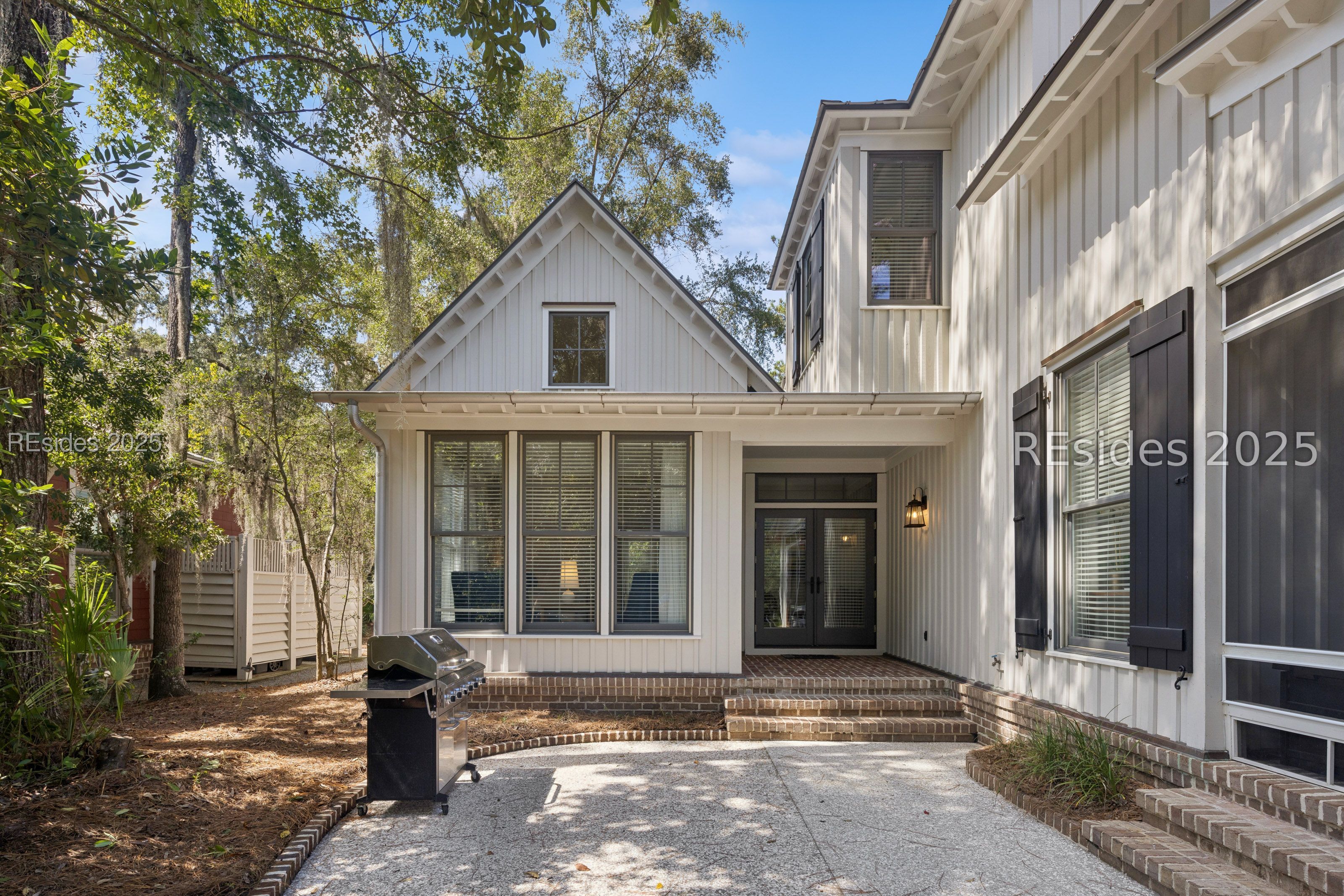 10 Rockingham Street