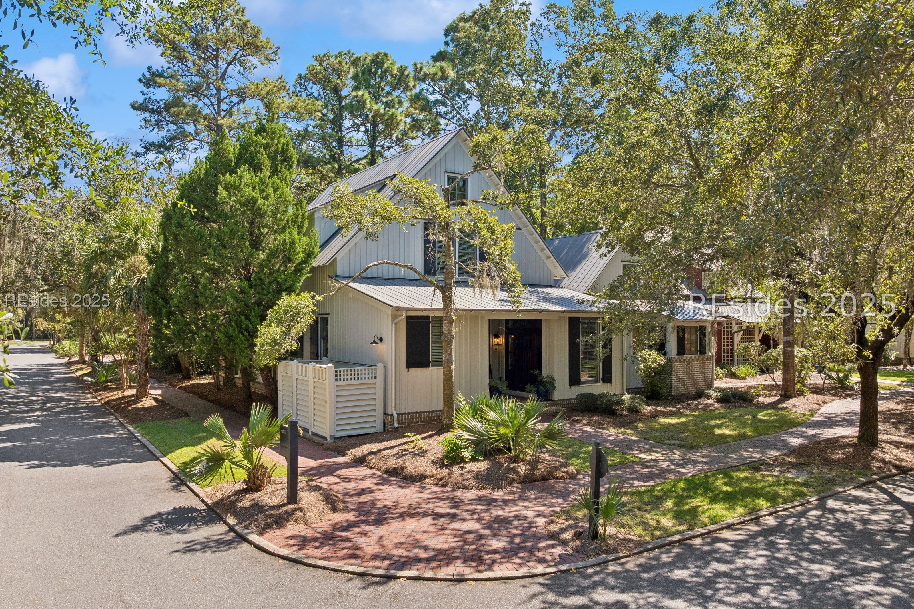 10 Rockingham Street