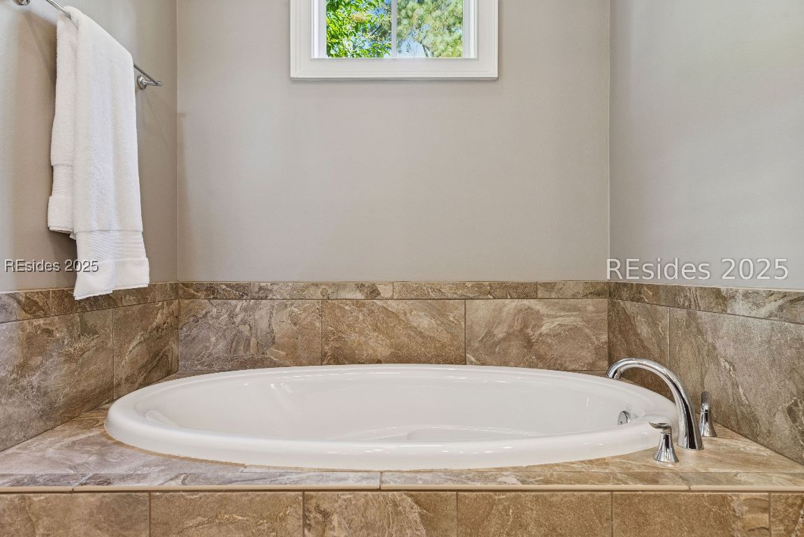 148 Belfair Oaks Boulevard