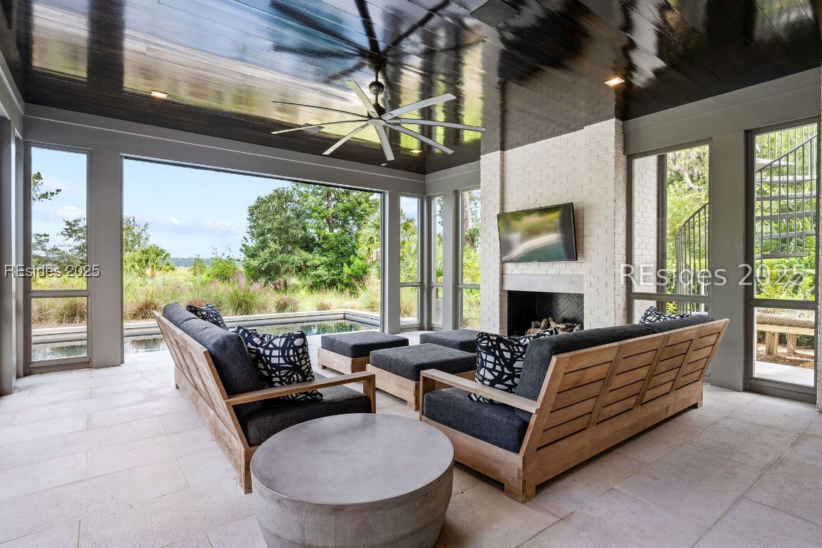 115 Mount Pelia Road