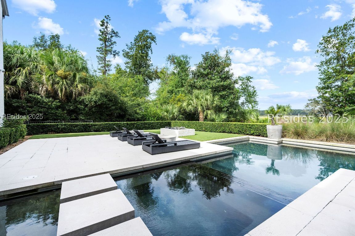 115 Mount Pelia Road