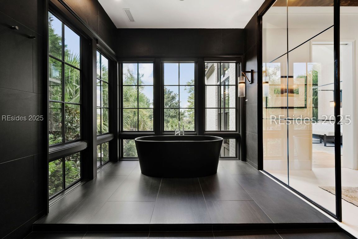 115 Mount Pelia Road