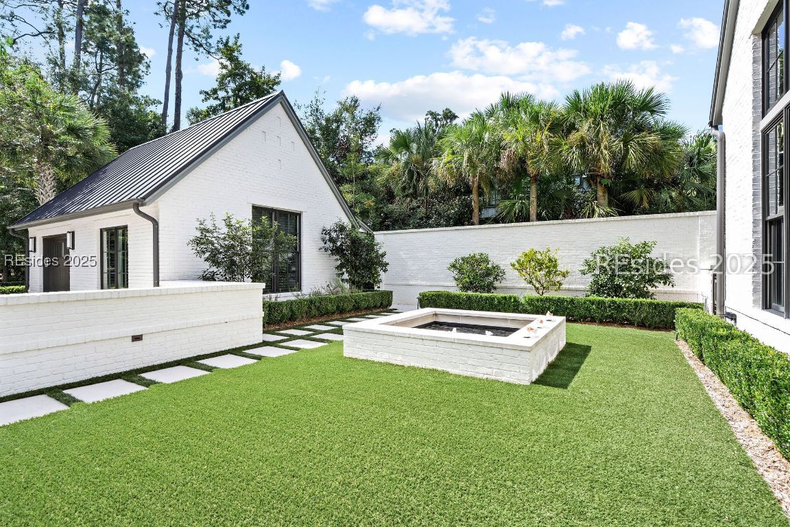 115 Mount Pelia Road