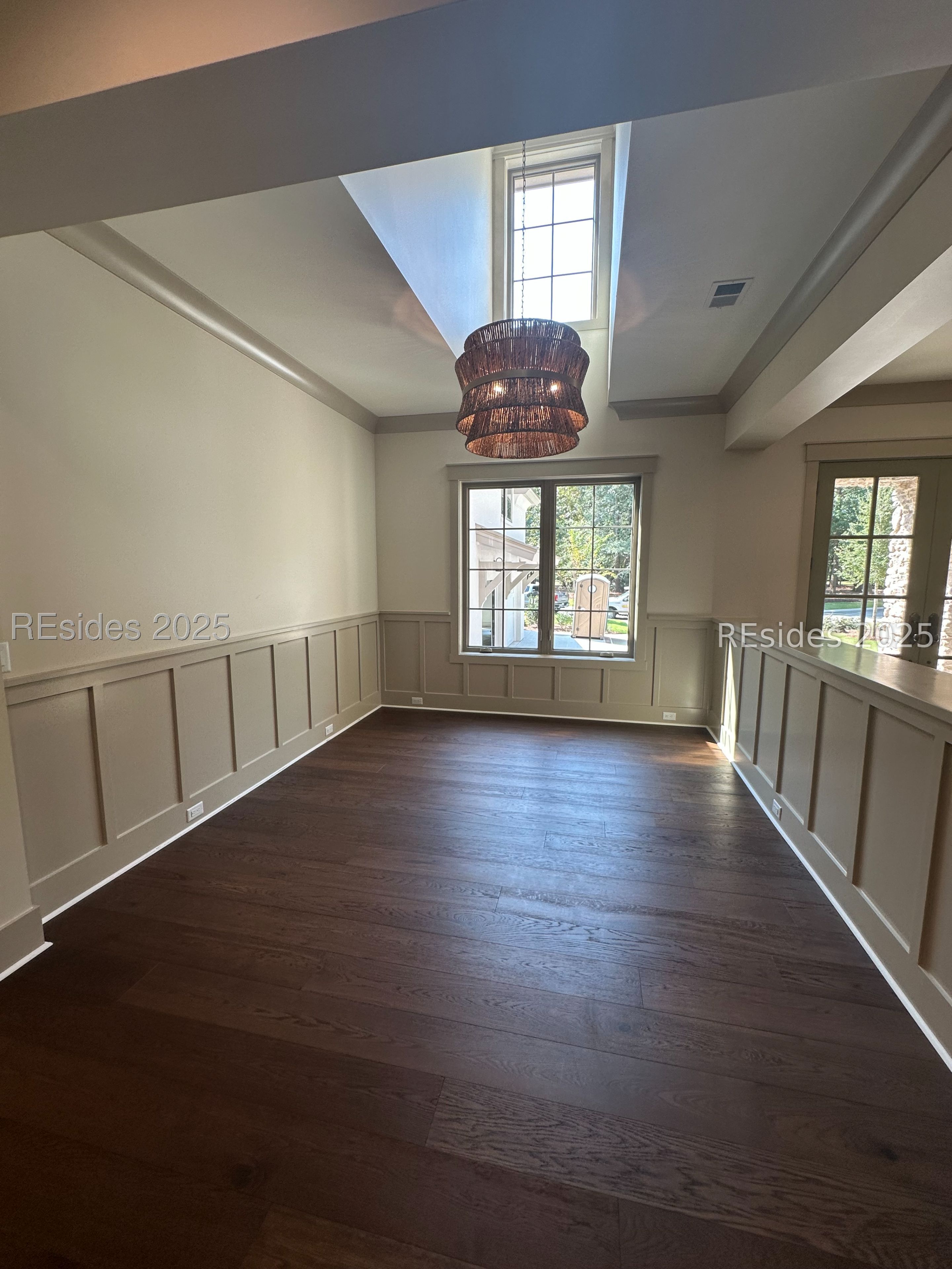 7 Millbrook Circle