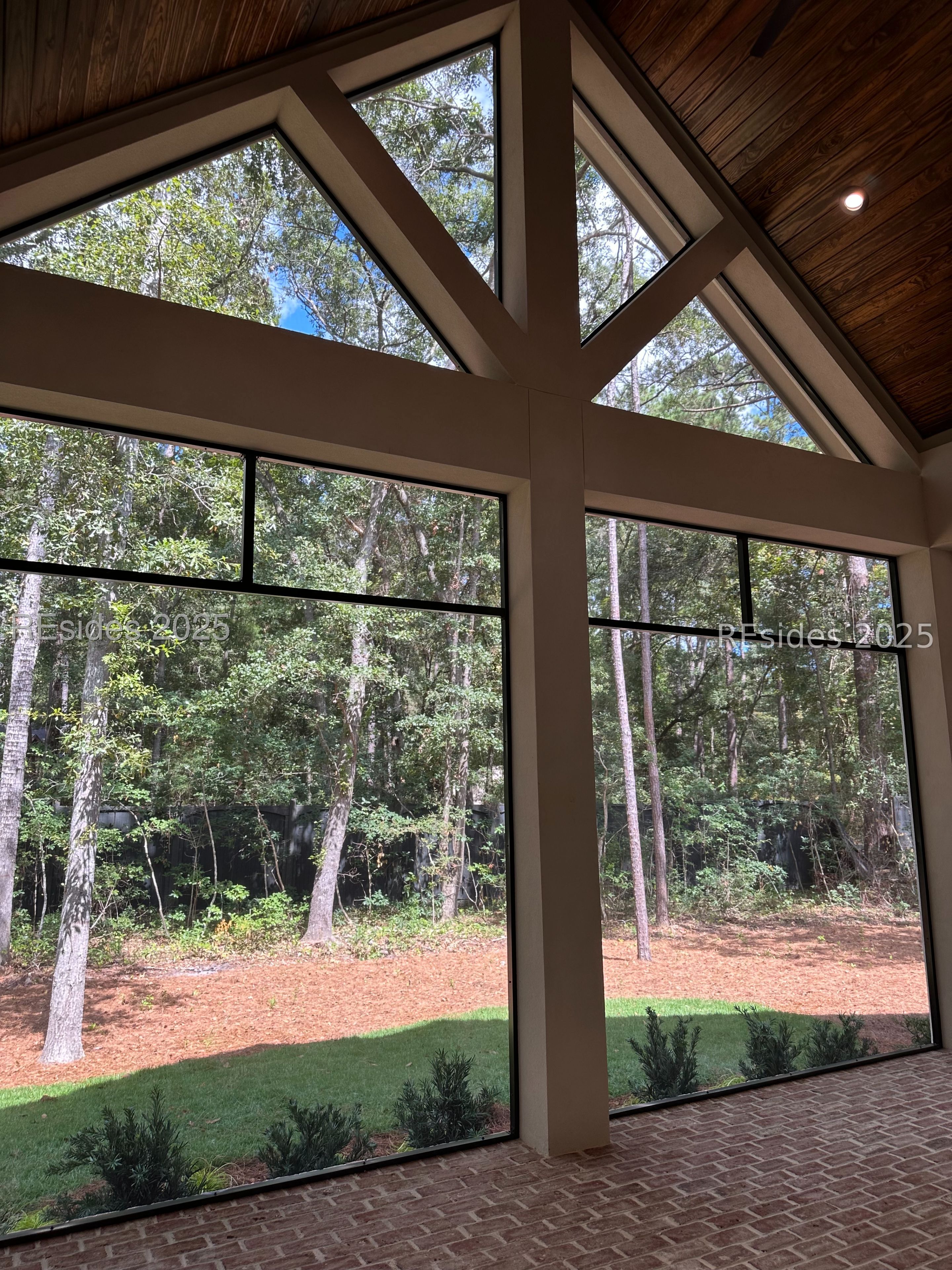 7 Millbrook Circle