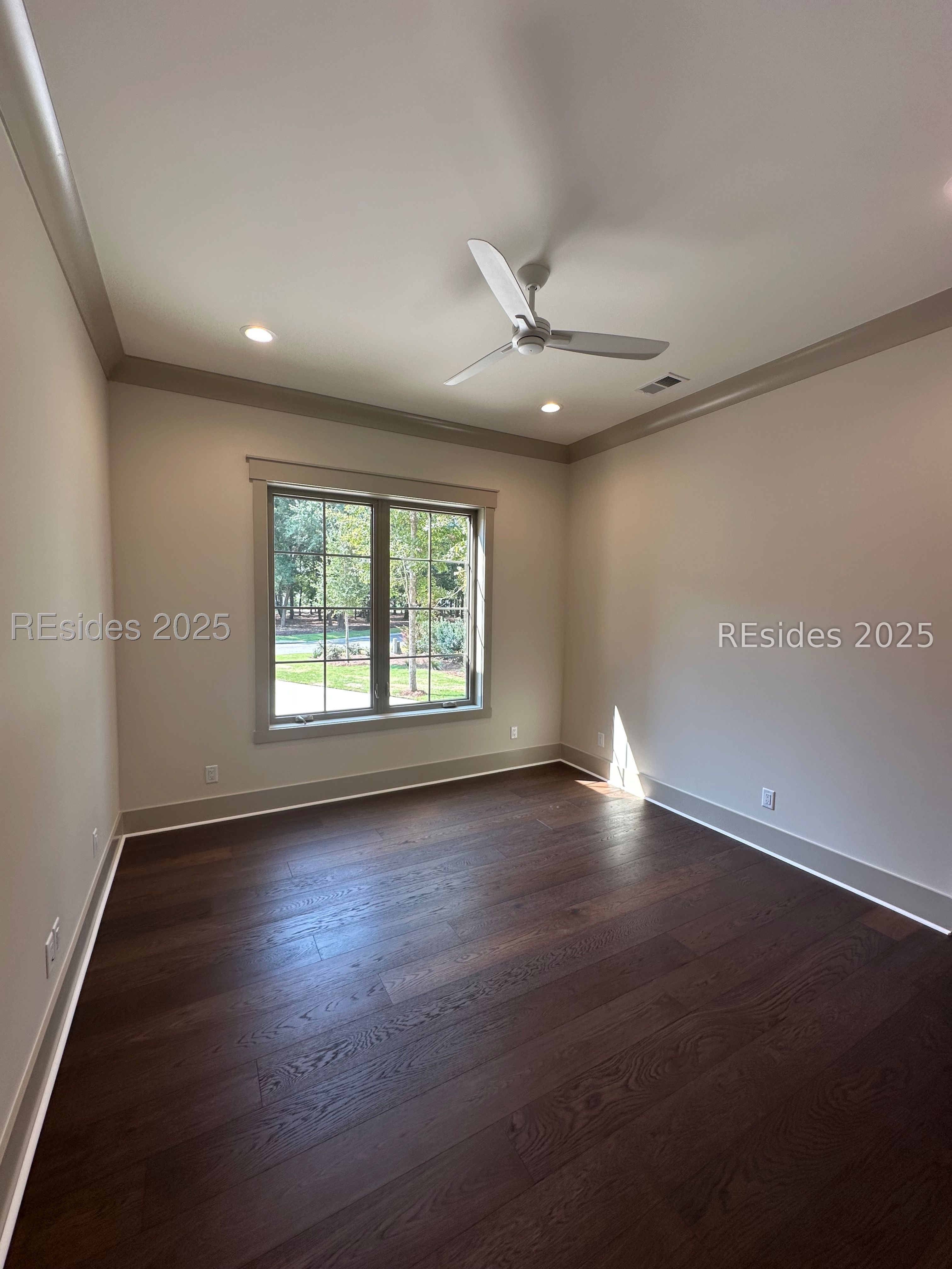 7 Millbrook Circle