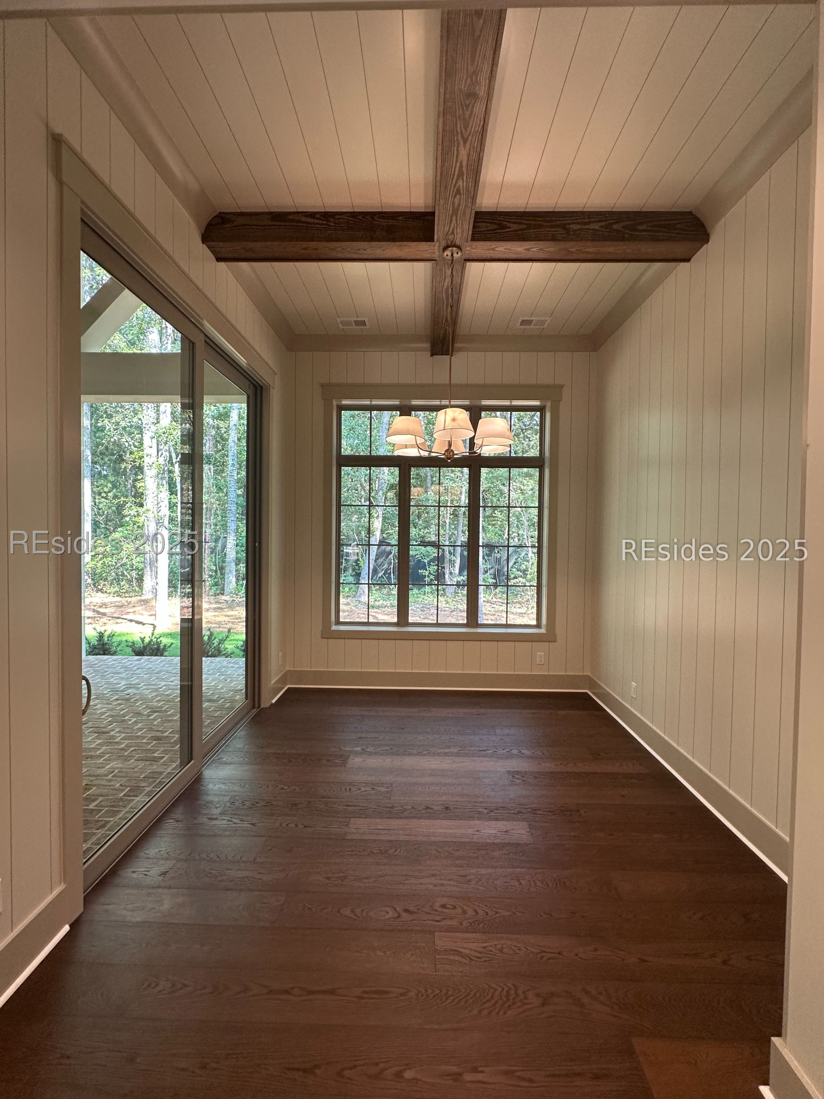 7 Millbrook Circle