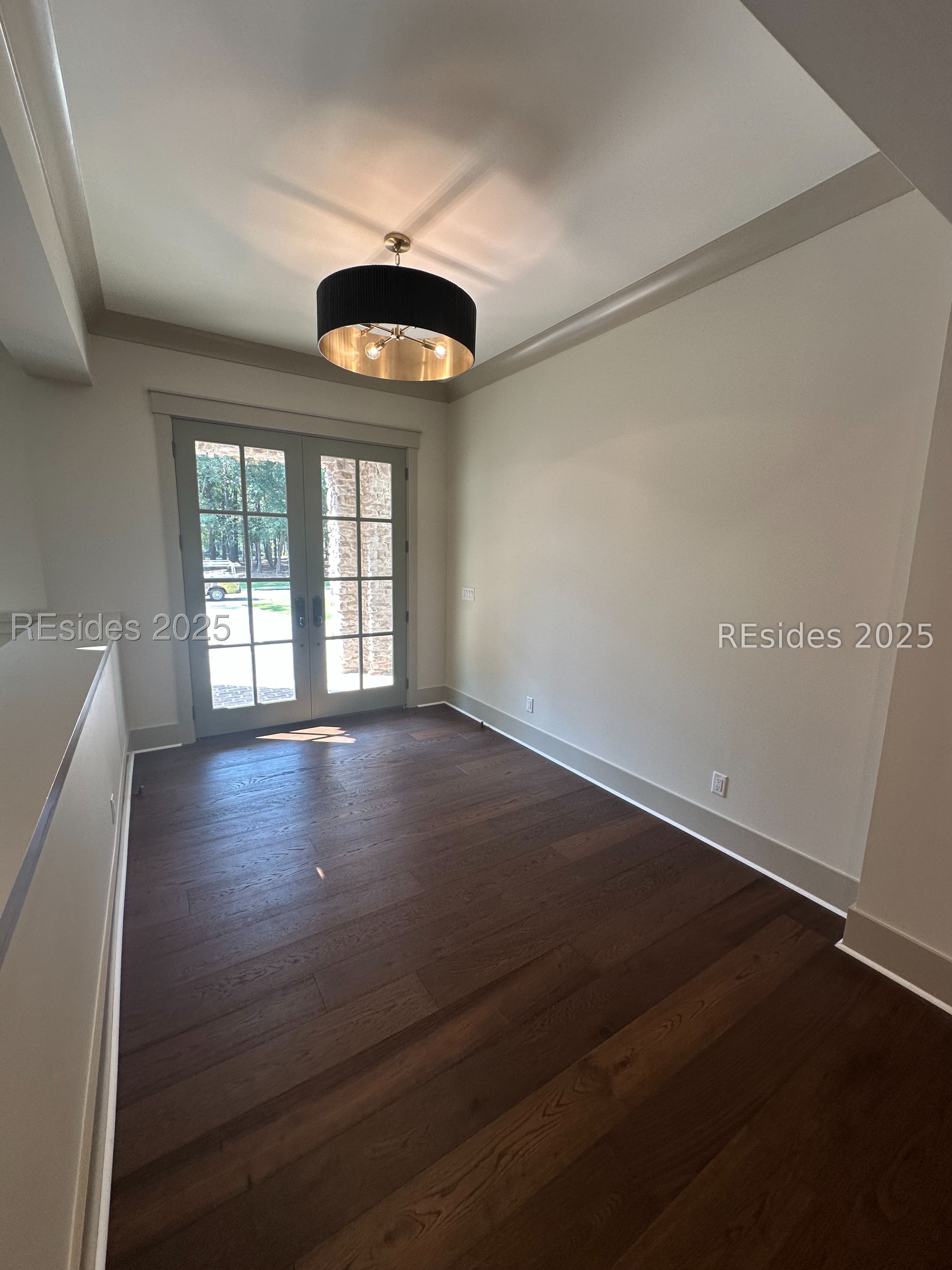 7 Millbrook Circle