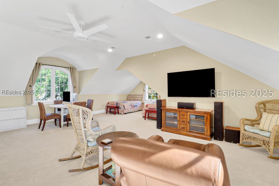 2 Laurel Spring Road