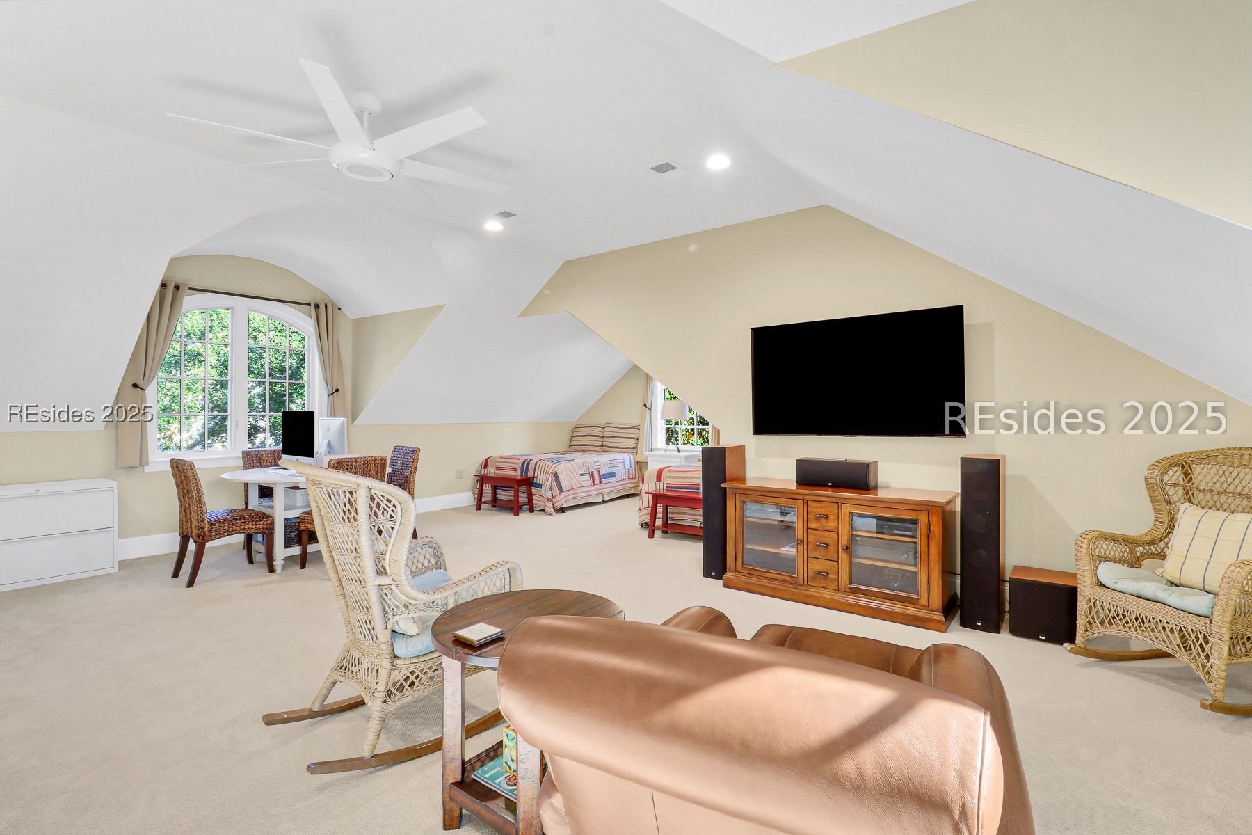 2 Laurel Spring Road