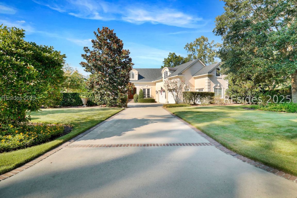 2 Laurel Spring Road