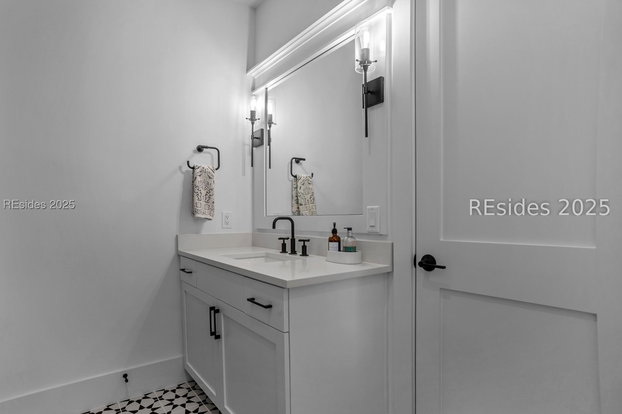 192 Hunting Lodge Road