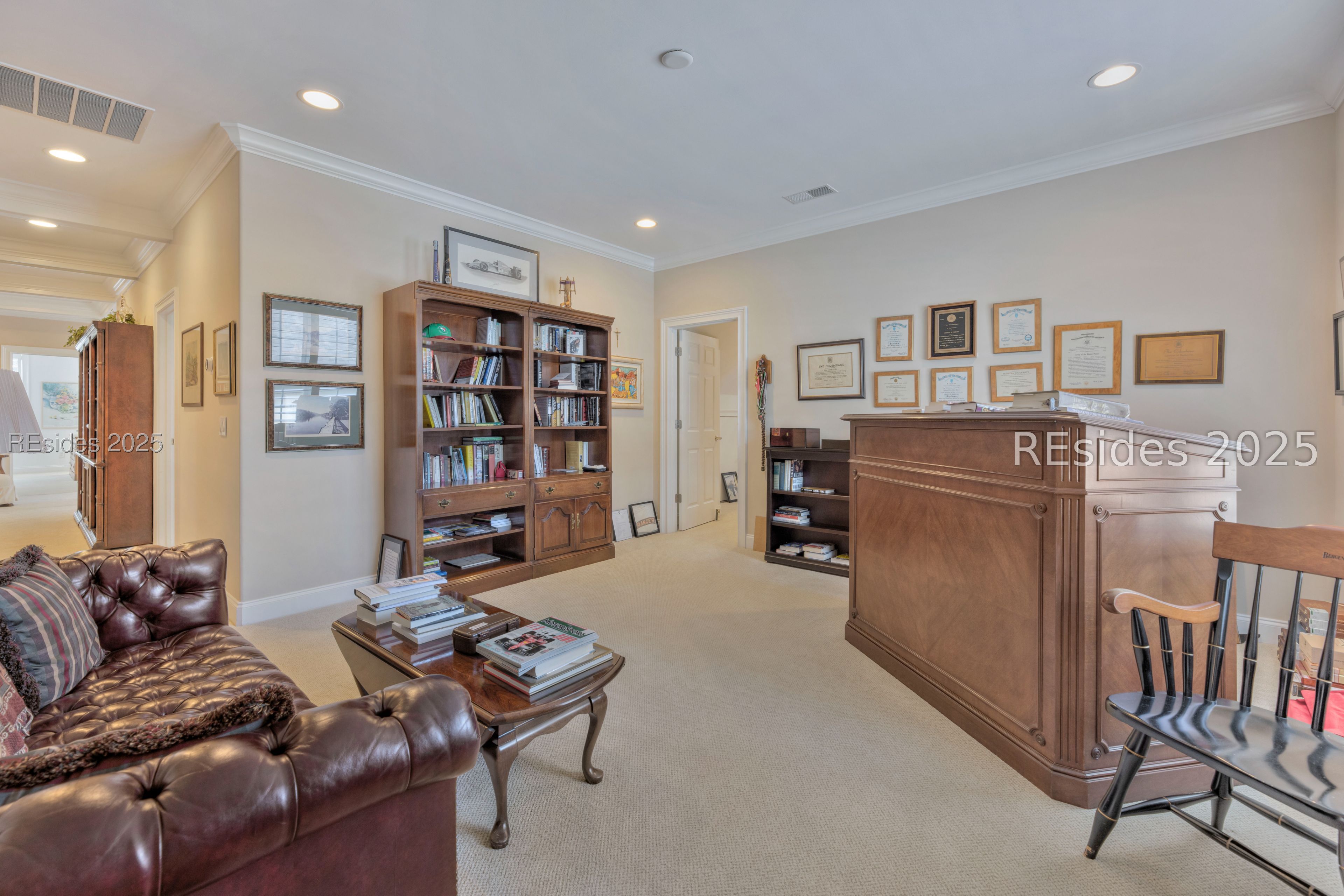 7 Dryden Circle